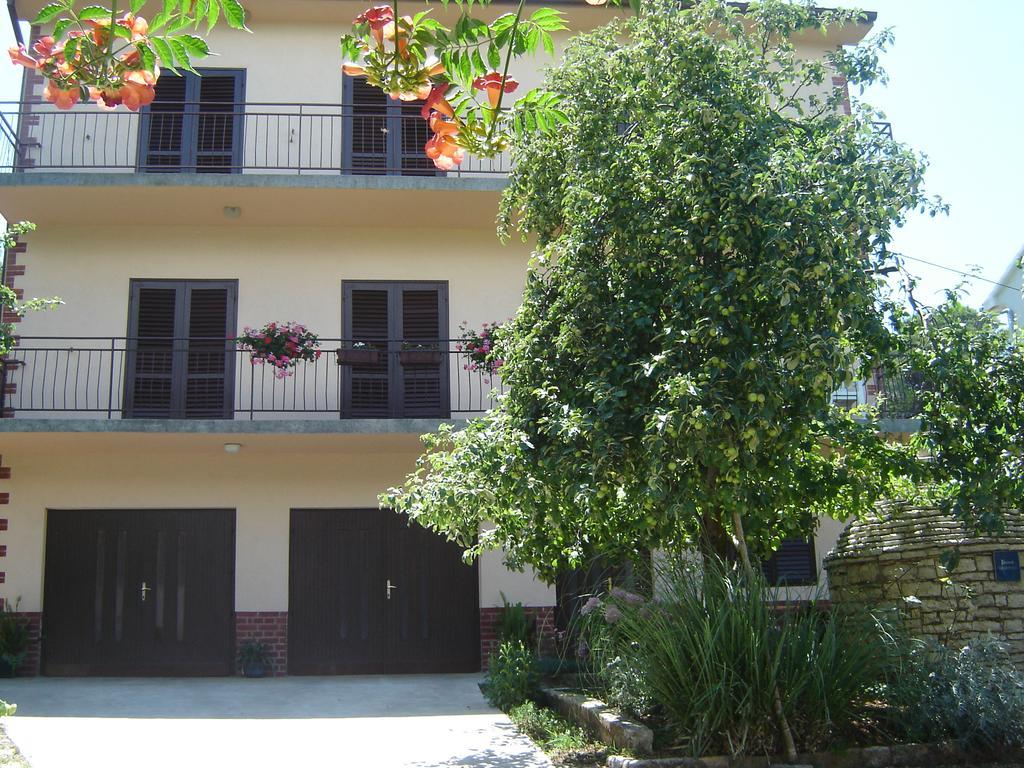 Apartments Grgorinic Πούλα Εξωτερικό φωτογραφία